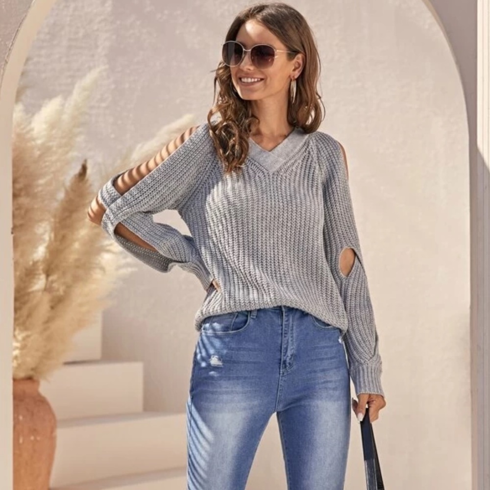 Last one!New! Host pick! Cold shoulder sweater - Picture 3 of 5